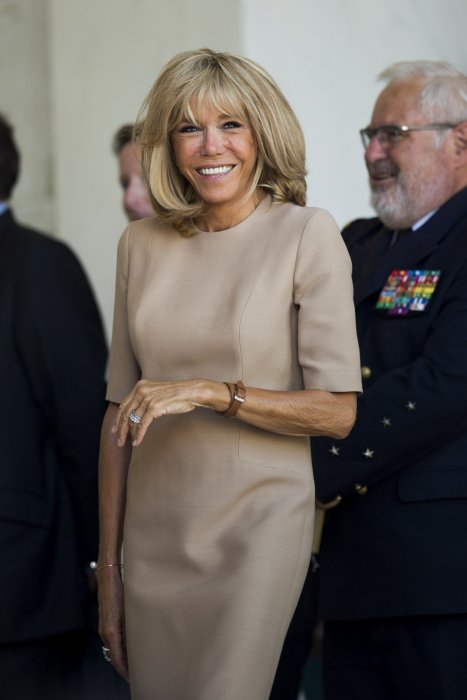 Un carré court comme Brigitte Macron Un carré court comme Brigitte Macron