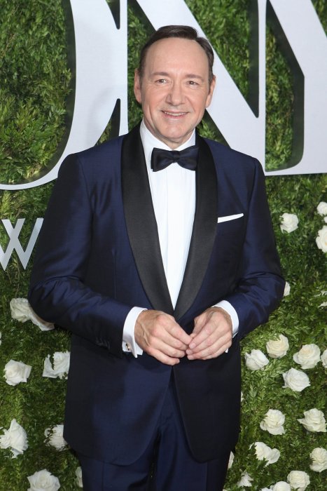 Kevin Spacey, le coming-out "excuse" Kevin Spacey, le coming-out "excuse"