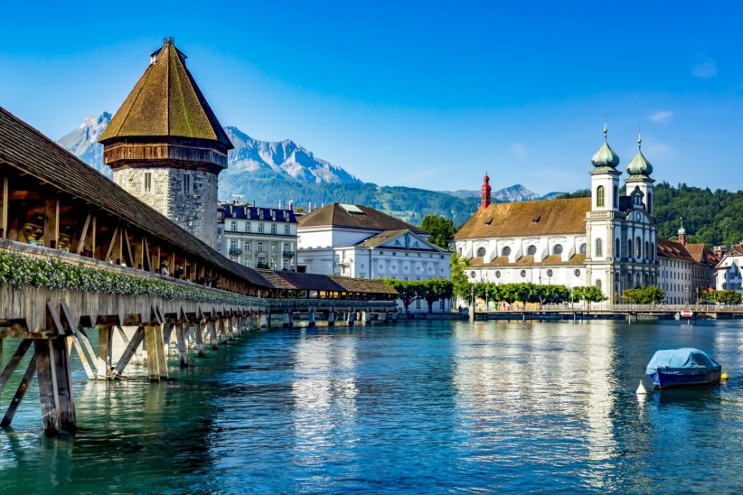 Lucerne, lovée entre lac et montagnes Lucerne, lovée entre lac et montagnes