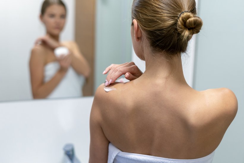 Une crème visage et une crème corps Une crème visage et une crème corps