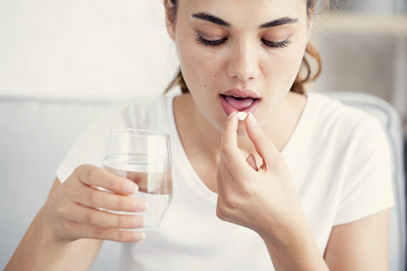Je commence à être malade, je prends des antibiotiques pour me soigner Je commence à être malade, je prends des antibiotiques pour me soigner
