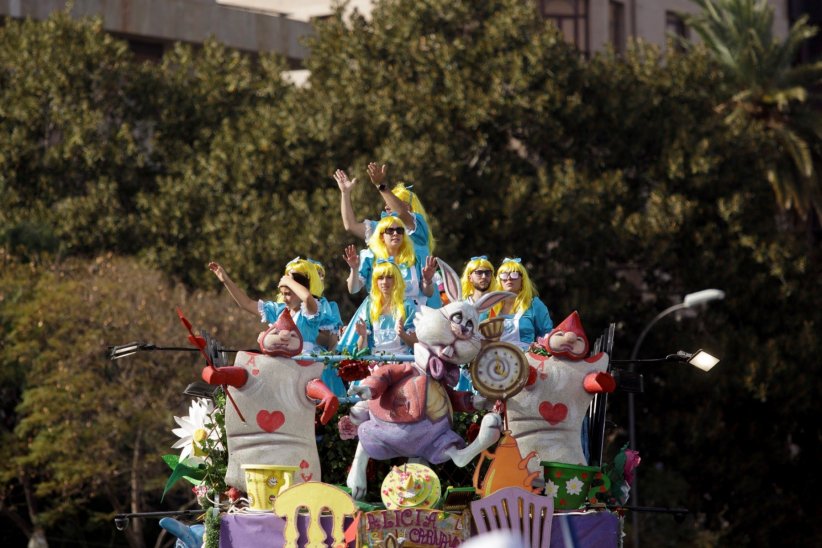 Prendre part au deuxième plus gros carnaval du monde à Tenerife Prendre part au deuxième plus gros carnaval du monde à Tenerife
