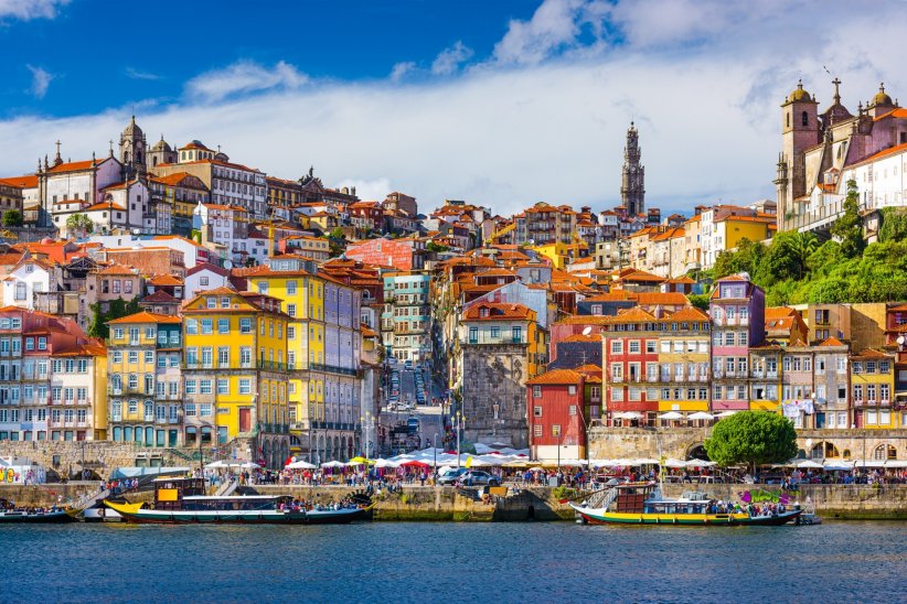 Porto : 2h10 en avion Porto : 2h10 en avion
