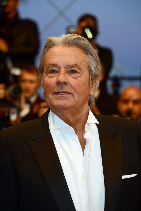 Alain Delon rêve de tourner avec une grande actrice française Alain Delon rêve de tourner avec une grande actrice française