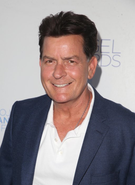 Charlie Sheen, viré juste avant son diplôme Charlie Sheen, viré juste avant son diplôme