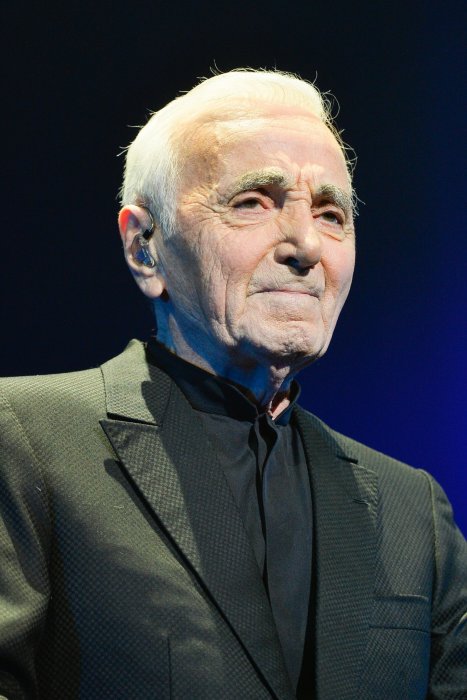 Le mariage d'amour de Charles Aznavour à Las Vegas Le mariage d'amour de Charles Aznavour à Las Vegas