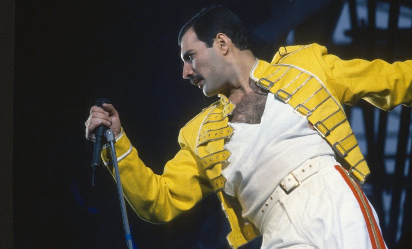 Freddie Mercury a révélé souffrir du VIH la veille de son décès Freddie Mercury a révélé souffrir du VIH la veille de son décès