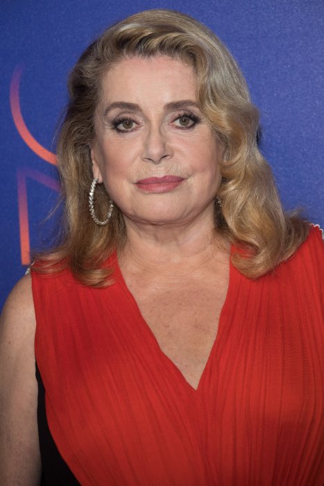 Catherine Deneuve n'aime pas le hashtag BalanceTonPorc Catherine Deneuve n'aime pas le hashtag BalanceTonPorc