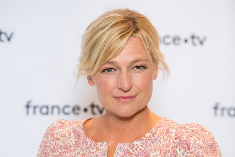 Anne-Élisabeth Lemoine a mal vécu ses premières années en télé Anne-Élisabeth Lemoine a mal vécu ses premières années en télé