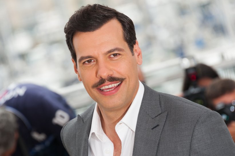 Laurent Lafitte : une moustache sur la Croisette Laurent Lafitte : une moustache sur la Croisette
