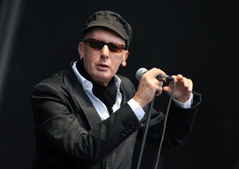 Alain Bashung aurait déshérité son fils Arthur Alain Bashung aurait déshérité son fils Arthur