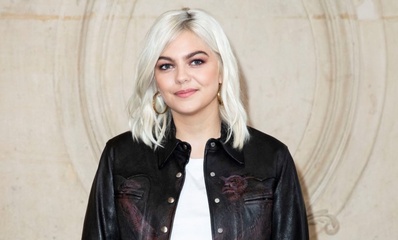Louane ne peut pas être confrontée à une banane Louane ne peut pas être confrontée à une banane