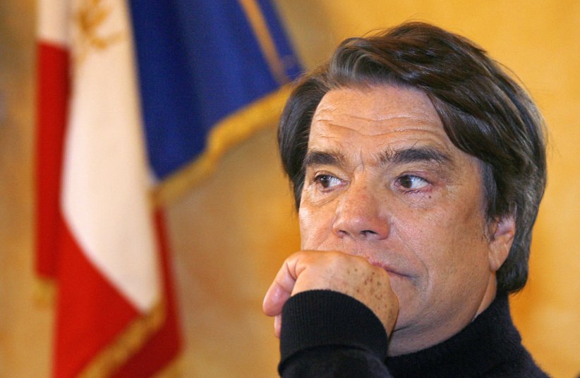 Il se plaint des injustices... avec Dieu ! Il se plaint des injustices... avec Dieu !