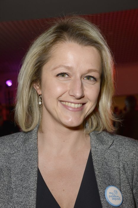 Barbara Pompili : premier membre du gouvernement à rallier Macron Barbara Pompili : premier membre du gouvernement à rallier Macron