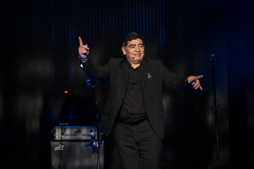 Diego Maradona : enlevé trois jours par des extraterrestres Diego Maradona : enlevé trois jours par des extraterrestres