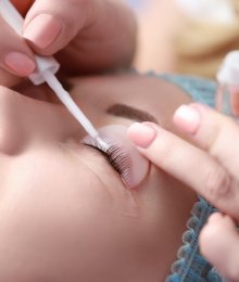 Extensions de cils : comment ça marche ?