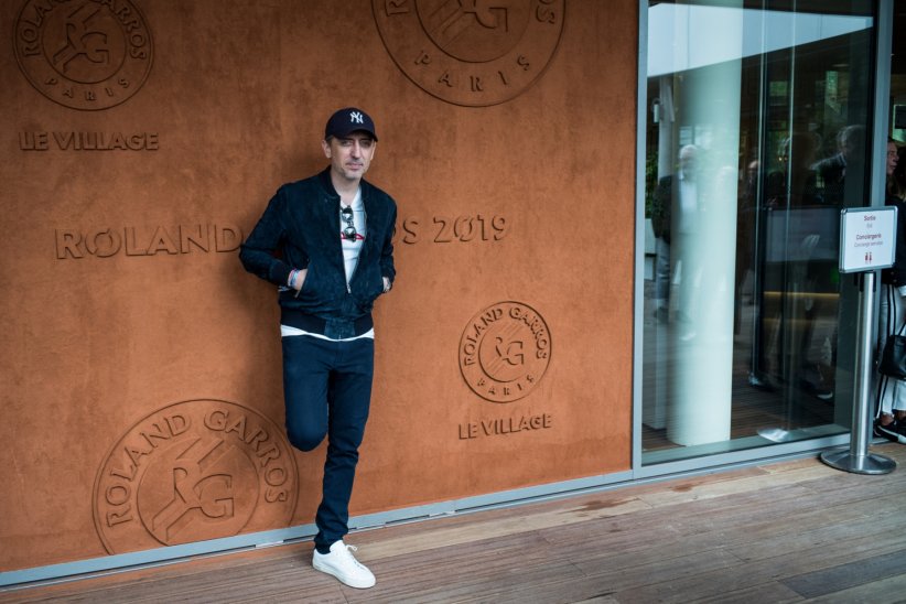 Gad Elmaleh met le cap sur l'l'Île d'Yeu Gad Elmaleh met le cap sur l'l'Île d'Yeu