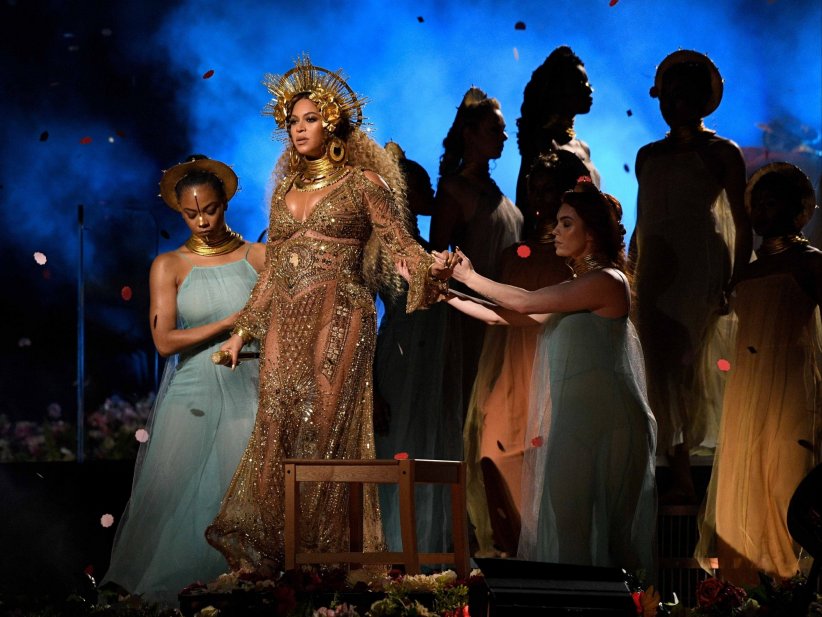 Beyoncé : sa performance époustouflante aux Grammys Beyoncé : sa performance époustouflante aux Grammys