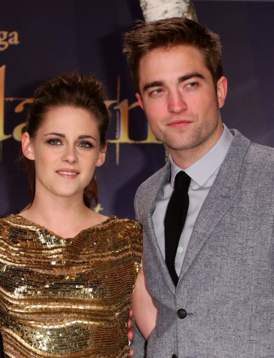 Kristen Stewart : 10 000 euros de cadeaux pour Robert Pattinson Kristen Stewart : 10 000 euros de cadeaux pour Robert Pattinson