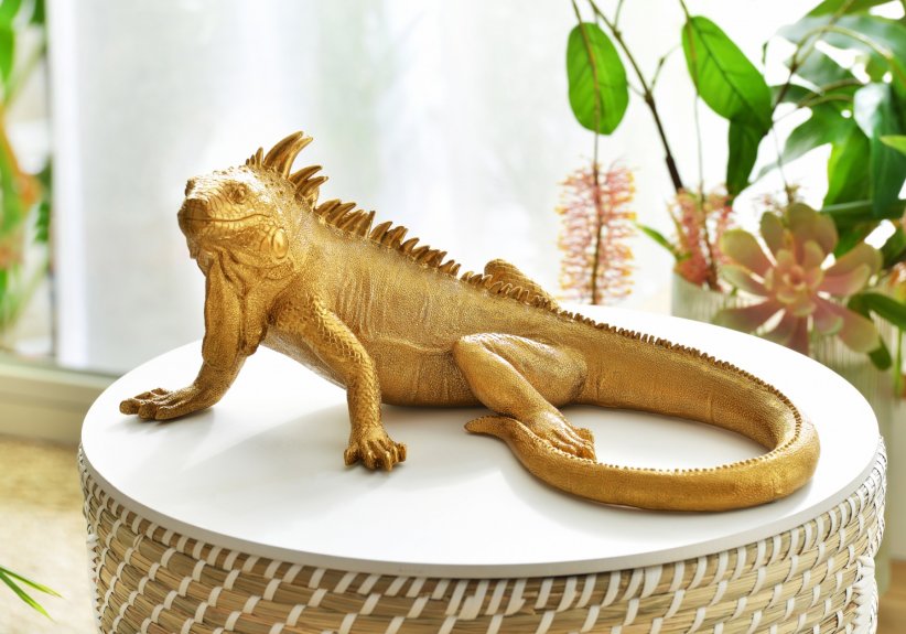 Une statuette reptilienne Une statuette reptilienne
