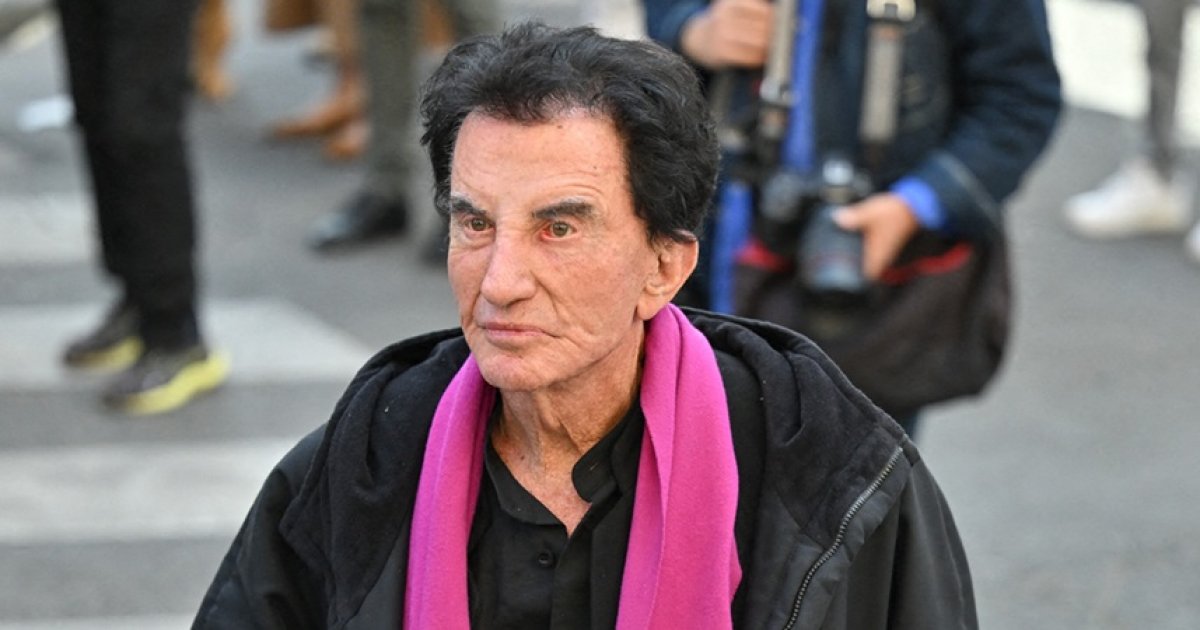 Απογοητευμένος που πρέπει να κάνει ουρά στον κινηματογράφο, ο Jack Lang χάνει την ψυχραιμία του με το προσωπικό: News – Orange