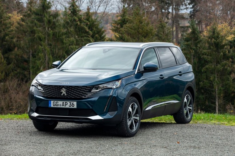 SUV familial : Peugeot 5008. SUV familial : Peugeot 5008.