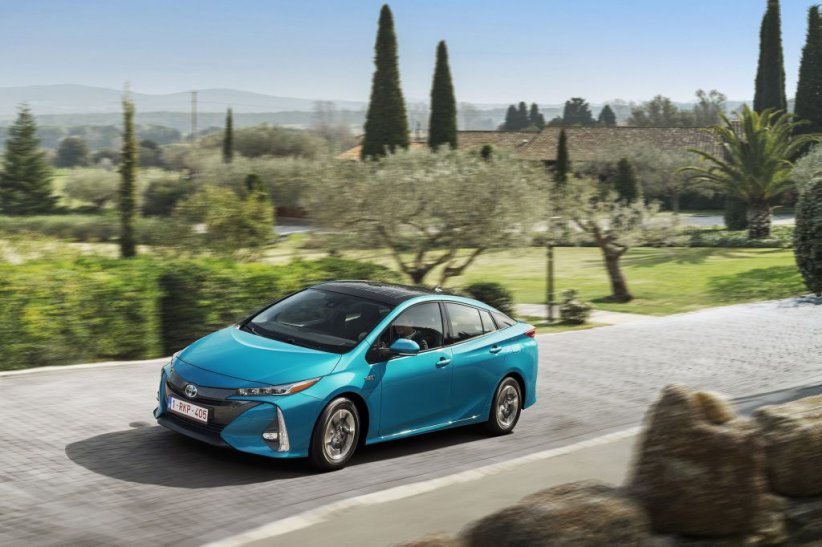 Berline compacte hybride : Toyota Prius Hybride Rechargeable Berline compacte hybride : Toyota Prius Hybride Rechargeable
