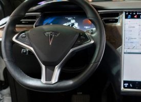 Des jeux vidéo à bord des Tesla