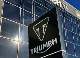 Projet TE-1 : Triumph met les doigts dans la prise !