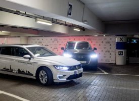 Le groupe Volkswagen teste le parking autonome et connecté