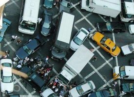Peut-on bloquer une ville en piratant des voitures connectées ?