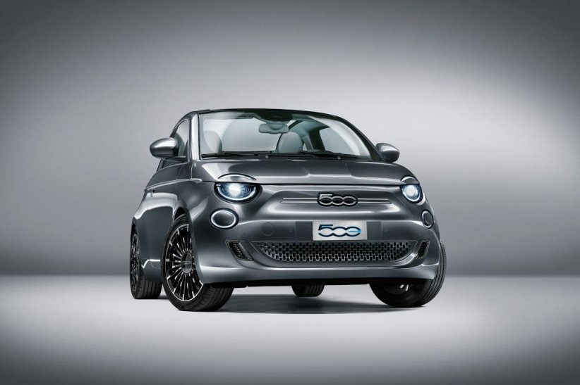 Fiat 500e 42 kWh : 86 €/km Fiat 500e 42 kWh : 86 €/km