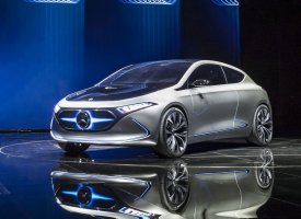MERCEDES EQA
