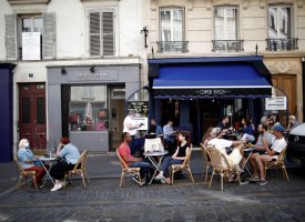 Déconfinement : les restaurateurs parisiens vont-ils devoir payer pour étendre leur terrasse ?