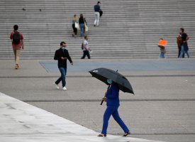Masque obligatoire en entreprise : les entreprises s'inquiètent du surcoût