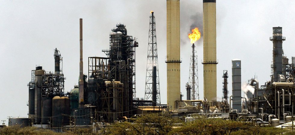 Forte volatilité sur le pétrole avec le blocage du canal de Suez
