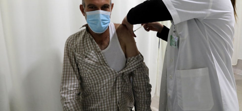 Israël veut vacciner 70 à 80% de sa population d'ici mai