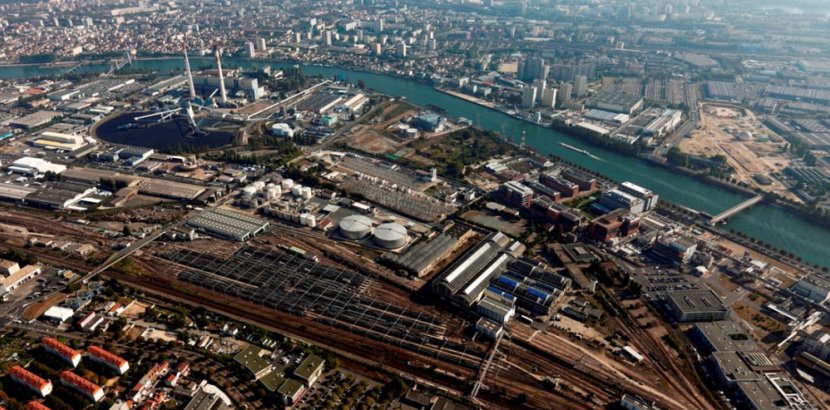 Impôts 2021 : comment déduire les frais de double résidence de ses revenus ?