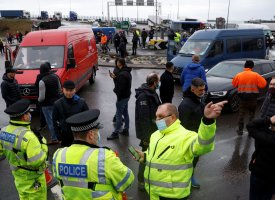 La France aide les Britanniques à tester les routiers