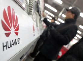 Deux salariés de Huawei sanctionnés pour avoir posté un tweet depuis un iPhone