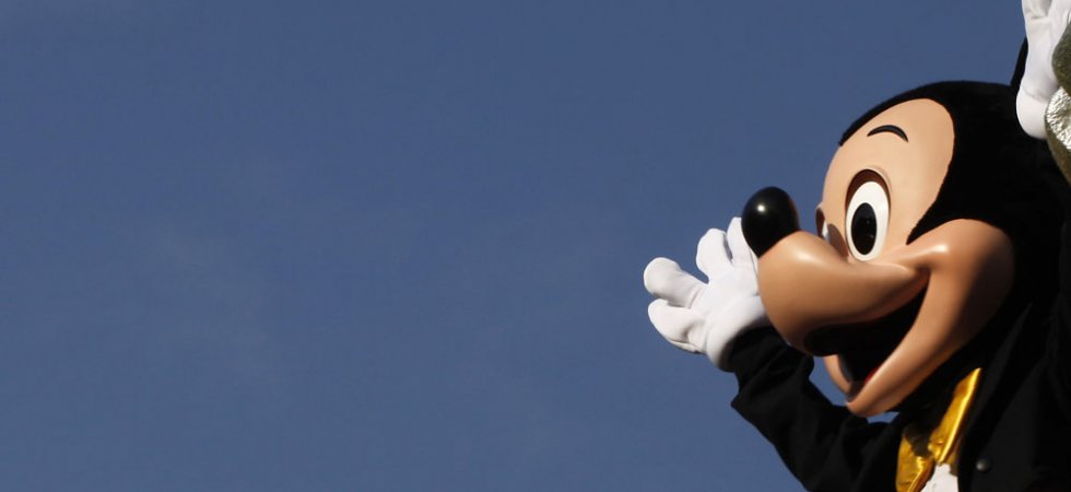 Euro Disney suspendue dans l'attente des résultats de l'OPA