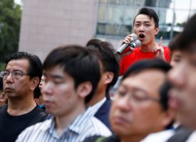 Hong Kong : victoire des candidats pro-démocratie aux élections locales