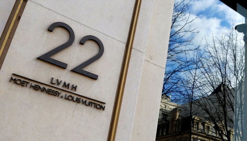 1. LVMH 1. LVMH