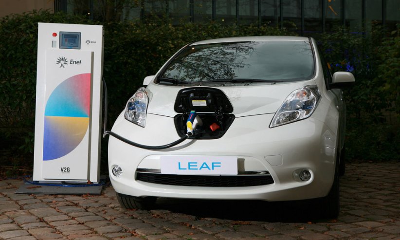 4. Nissan Leaf 4. Nissan Leaf