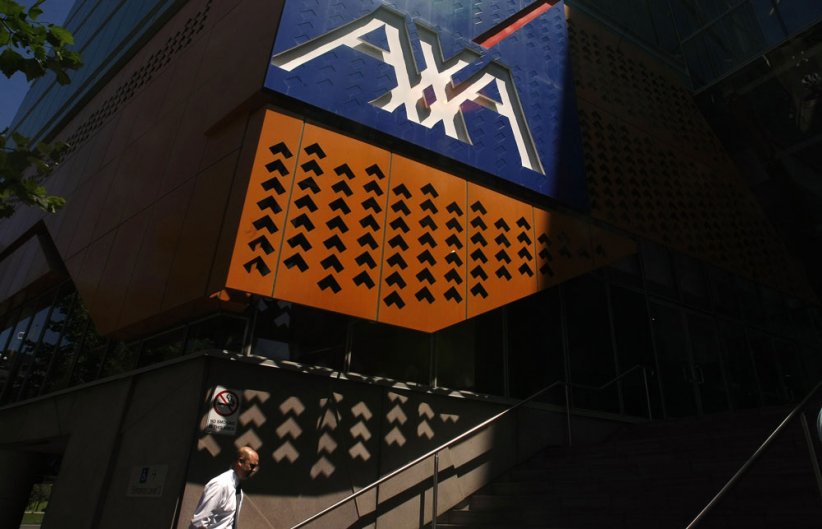 9. Axa 9. Axa