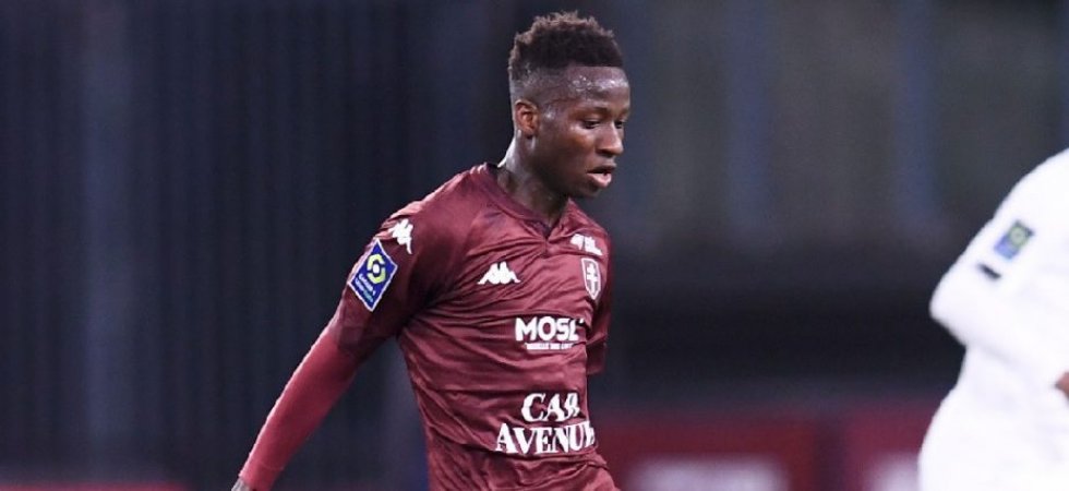 Pape Matar Sarr, Metz couve sa pépite avant le PSG