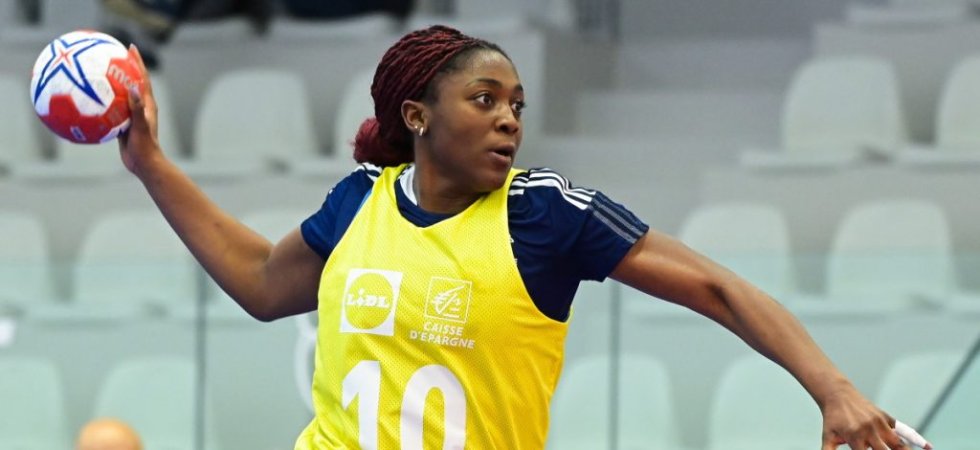 Bleues : Zaadi "heureuse d'avoir pu rentrer en France"