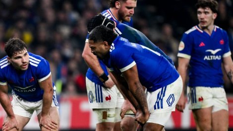 Antoine Dupont et les Bleus visent le titre
