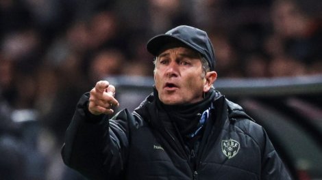 Saint-Étienne : Montanier exige plus de ...