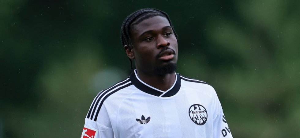 Schalke : L'ancien parisien Dina-Ebimbe signe jusqu'en 2028
